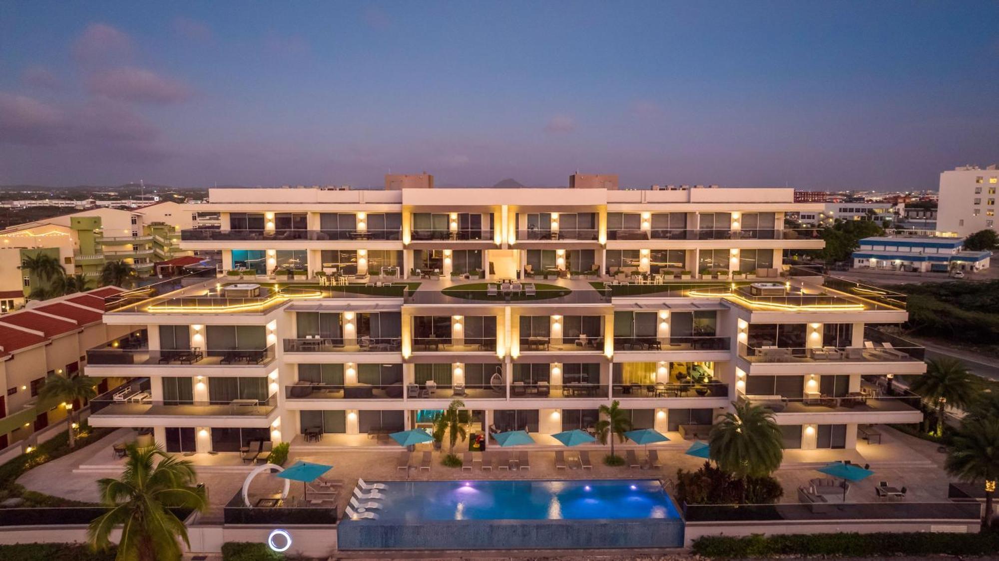 O Condominium Beachfront Residences, By Bocobay Aruba Palm Beach ภายนอก รูปภาพ